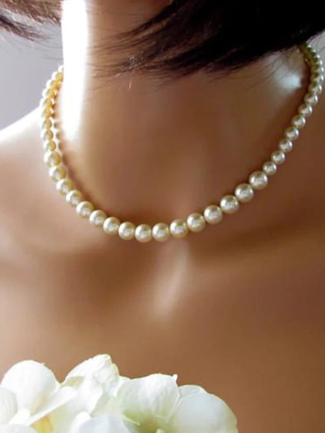 Vintage European Bridal Pearl Imitation Necklace